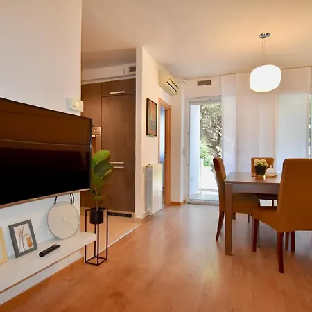 Relaxing Apartment 300 M From The Beach *