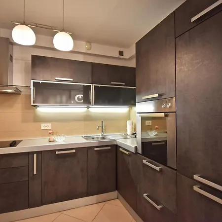 شقة Relaxing Apartment 300 M From The Beach