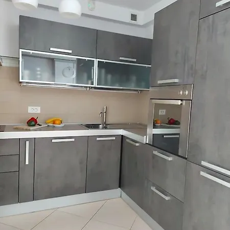 شقة Relaxing Apartment 300 M From The Beach