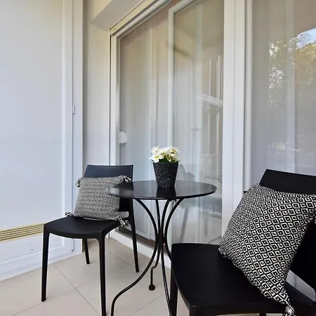 شقة Relaxing Apartment 300 M From The Beach *