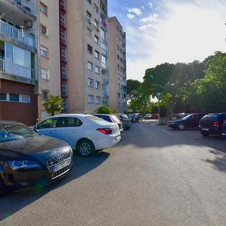 Relaxing Apartment 300 M From The Beach